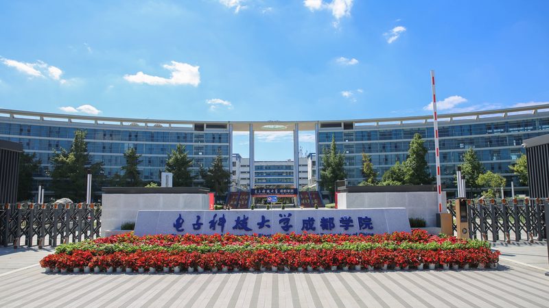 光伏旁路二极管耐压标准解析：关键指标与选择要点